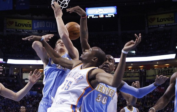  唐斯双二十加森林狼主场轻取雷霆获四连胜