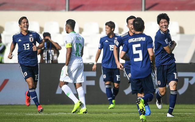  卡昂后卫头球制胜一击，主场小胜收获关键三分  